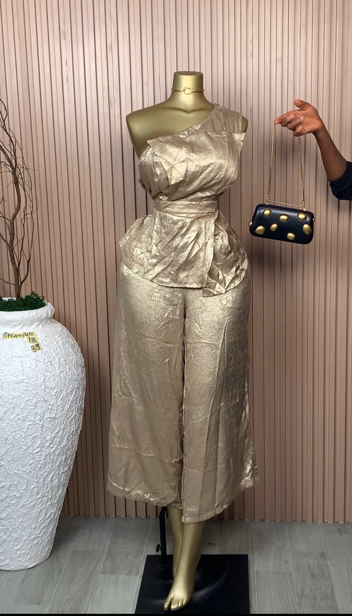 UK Size 18 Tiffany40 Brand New Two Piece Champagne Gold Length39