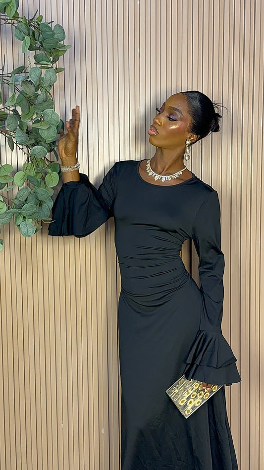 LADY ON BLACK| SIZE 10 |