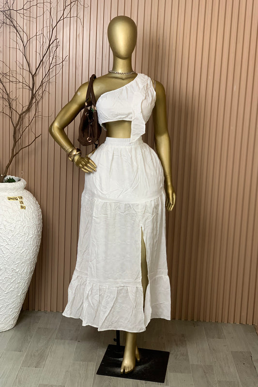 unforgettable17 SIZE12 Length40 Brand new white two piece