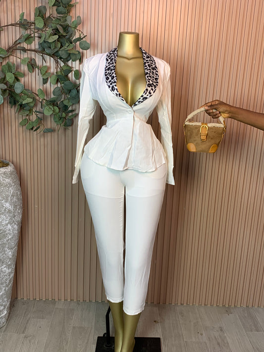 SIZE8 WHITE TWO PIECE SET